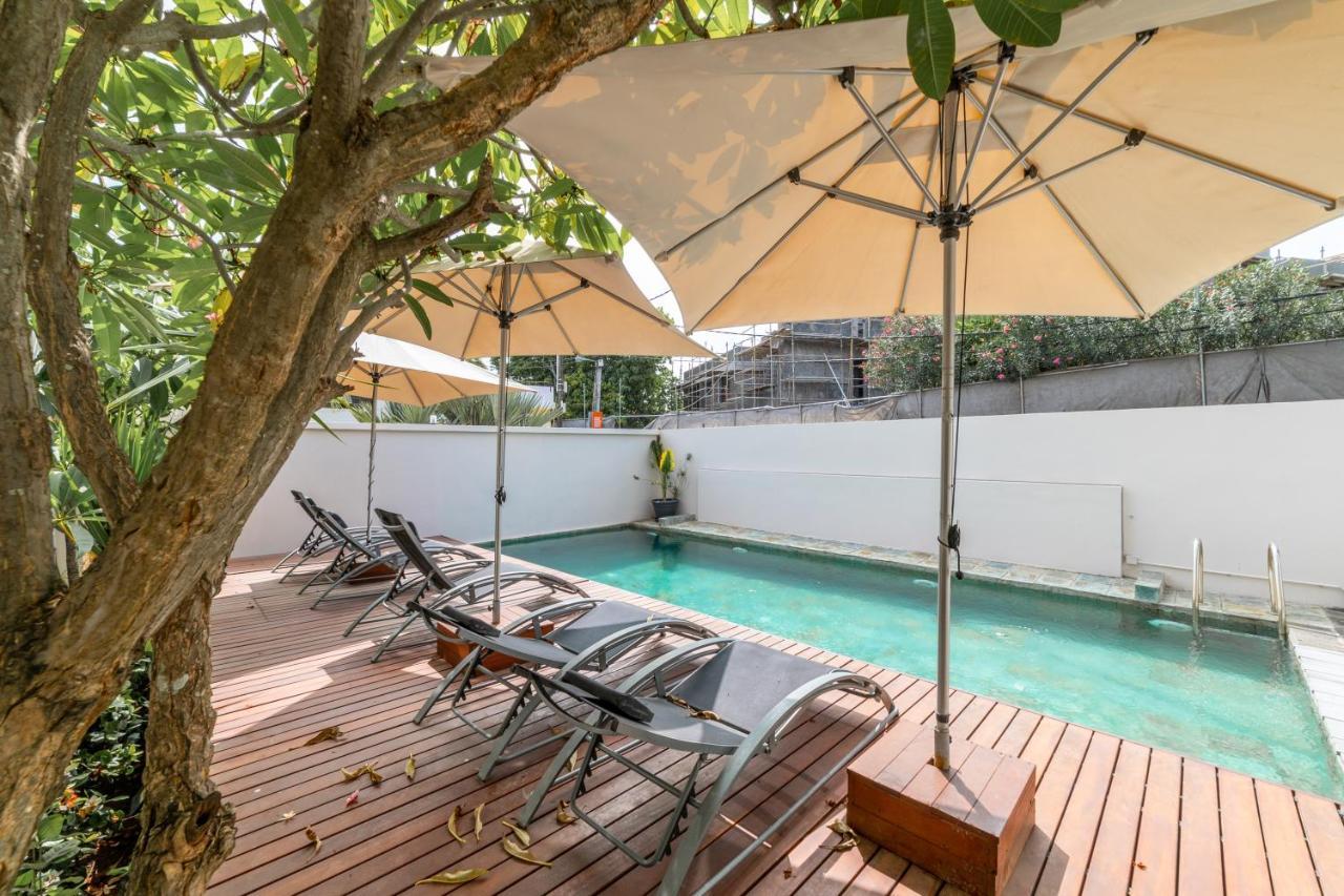 Beachcove Apt No 1 Pereybere Beach Exterior foto